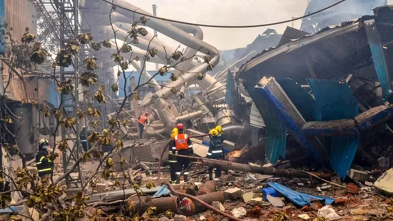 Telangana Factory Blast, Telangana Chemical Factory Blast, Telangana Pharma Plant Blast, Telangana Chemical Factory Blast, Telangana Pharma Plant Blast News, Telangana Chemical Factory Blast, Telangana chemical factory blast, Daspur workers missing, Sanga Reddy factory explosion, West Bengal workers Telangana blast Chemical plant explosion India