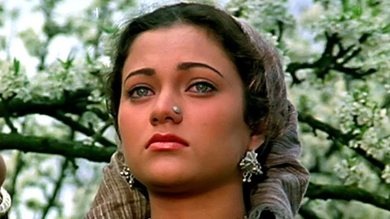 popular actress mandakini father passed away entertainment news