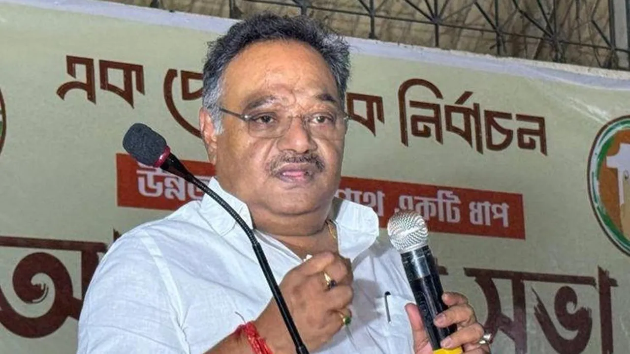 Shamik Bhattacharya BJP West Bengal president July 3 2025,Samik Bhattacharya unopposed state chief BJP Bengal,BJP Bengal leadership change 2025 Samik Bhattacharya,Samik Bhattacharya nomination Salt Lake BJP office,Bengal BJP new president ahead of 2026 polls,শমীক ভট্টাচার্য্য বিজেপি রাজ্য সভাপতি ৩ জুলাই ২০২৫,বিনা প্রতিদ্বন্দ্বিতায় শমীক নামলেন সভাপতি,কলকাতা BJP সভাপতি শমীক মনোনয়ন সল্ট লেক,শমীক ভট্টাচার্য্য ২০২৬ নির্বাচনের আগে বিজেপির রাজ্য নেতৃত্ব,পশ্চিমবঙ্গ বিজেপি সাংগঠনিক পরিবর্তন শমীক ভট্টাচার্য্য,শমীক ভট্টাচার্য,Shamik Bhattacharya