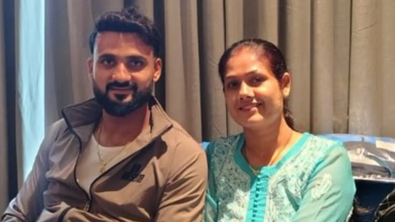 Akash Deep Sister
