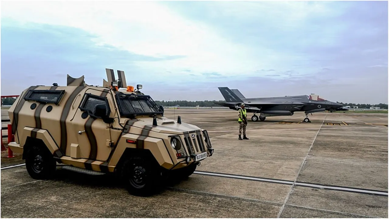 F-35, f-35 fighter aircraft, air india hangar, thiruvananthapuram, thiruvananthapuram international airport, India News in Hindi, Latest India News Updates"