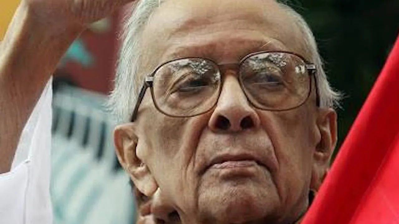 Jyoti Basu 112nd birth anniversary,  Longest serving West Bengal CM celebration,  Jyoti Basu archives commemorative tribute,  July 8 1914 Jyoti Basu Kolkata  ,CPI(M) historical leader Basu remembrance 2025,জ্যোতি বসু ১১২তম জন্মবার্ষিকী,  দীর্ঘমেয়াদী মুখ্যমন্ত্রী স্মরণ,  সিপিআই(এম) জ্যোতি বসু শ্রদ্ধা,  ৮ জুলাই ১৯১৪ কলকাতা বসু জন্ম,  জ্যোতি বসুর জীবনী ও সংগ্রাম