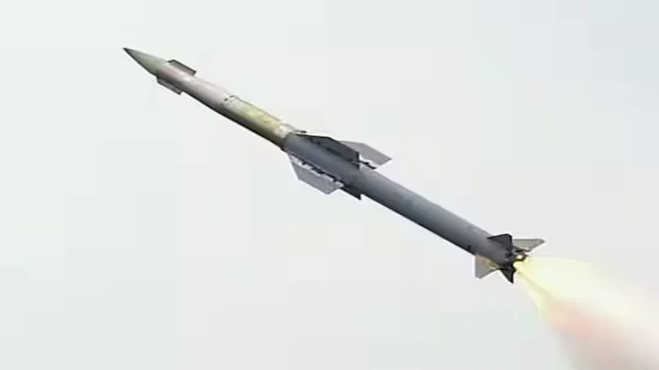 India hypersonic missiles, DRDO missile program, BrahMos-2, HSTDV, SFDR India, Shaurya missile India, Hypersonic Glide Vehicle India, Pakistan reaction, India defense technology