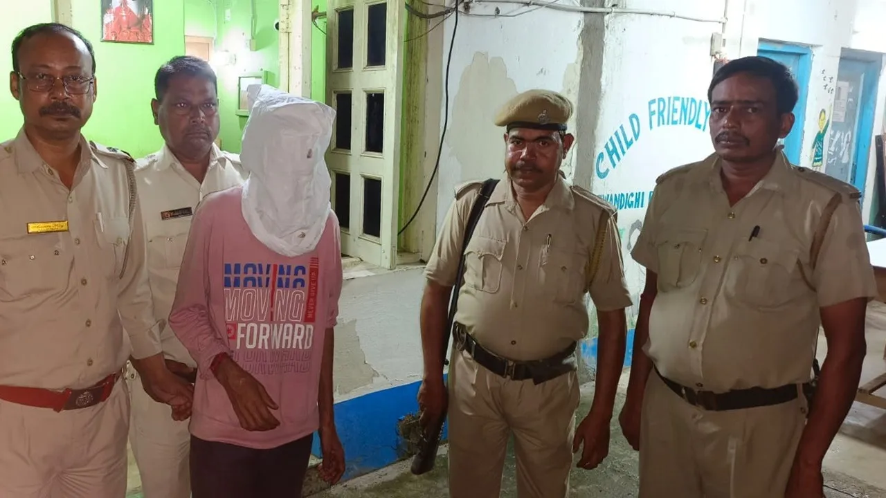 Purba Bardhaman,  Dewandighi  ,Elderly shopkeeper,  Beaten to death  ,Murder  ,Neighbor conflict  ,Local crime,  West Bengal  ,Crime news,  Assault,পূর্ব বর্ধমান  ,দেওয়ানদিঘি  ,বৃদ্ধ দোকানদার  ,পিটিয়ে খুন,  প্রতিবেশী,  খুনের ঘটনা  ,দোকানঘর  ,অপরাধ সংবাদ,  স্থানীয় বিবাদ  ,পশ্চিমবঙ্গ
