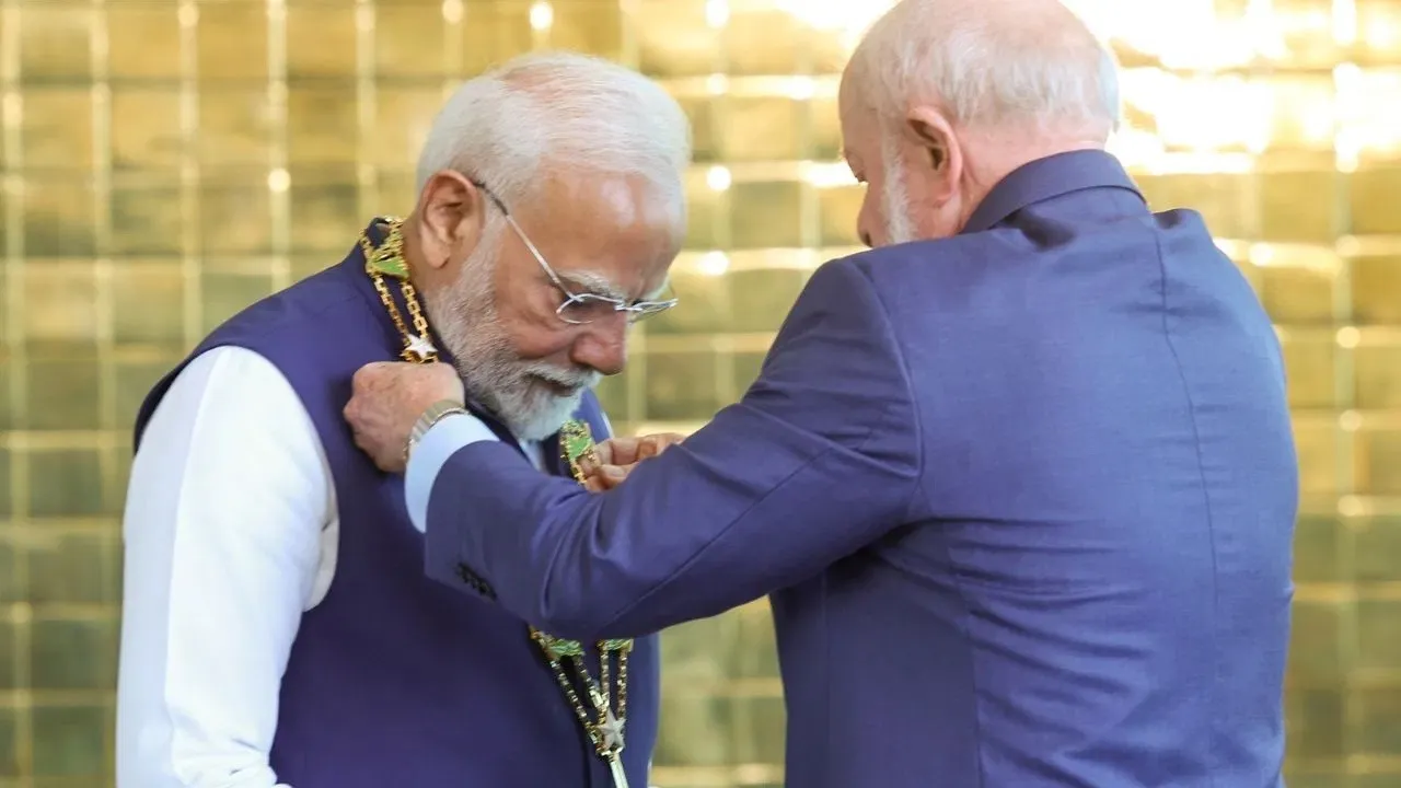 নরেন্দ্র মোদী আন্তর্জাতিক সম্মান  Narendra Modi international awards  মোদী নামিবিয়া সম্মান ২০২৫  Order of the Most Ancient Welwitschia Mirabilis  মোদী ২৭টি আন্তর্জাতিক পুরস্কার  মোদীকে কোন কোন দেশ পুরস্কৃত করেছে  Muslim countries honoured Modi  মোদী বিদেশ সফর ২০২৫  highest awards to Indian PM  মোদী সর্বাধিক পুরস্কারপ্রাপ্ত প্রধানমন্ত্রী