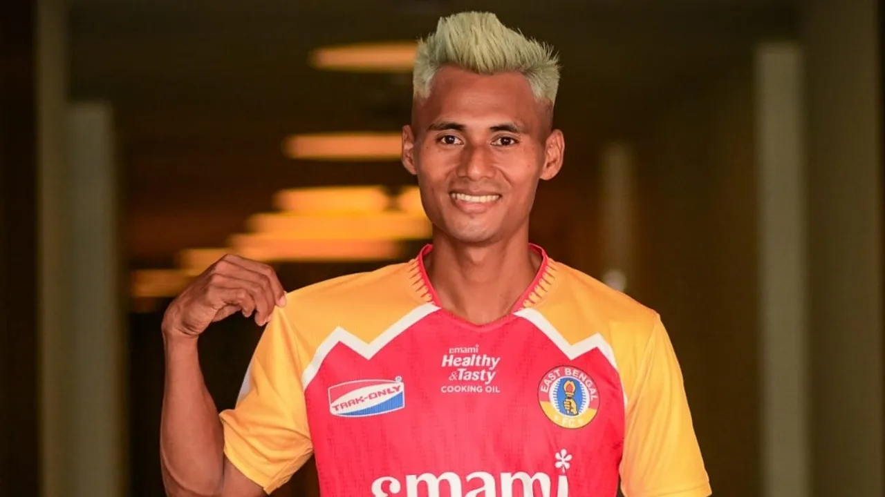 Bipin Singh East Bengal: ২ বছরের চুক্তিতে ইস্টবেঙ্গলে যোগ দিলেন বিপিন সিং