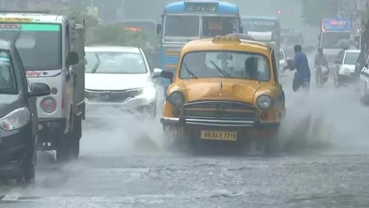IMD alert Kolkata heavy rainfall 15 July 2025,  Kolkata very heavy rain warning IMD  ,IMD warning Kolkata 15 Jul 2025 thunderstorms  ,IMD Gangetic West Bengal heavy to very heavy rain alert,  Kolkata rain alert IMD July 2025  ,কলকাতা ভারী থেকে অতি ভারী বৃষ্টির সতর্কতা ১৫ জুলাই ২০২৫,  কলকাতা IMD সতর্কতা ১৫/৭/২০২৫,  ওয়েষ্ট বেঙ্গল ভারী বৃষ্টি ইমডি এলার্ট,  কলকাতা বজ্রবিদ্যুৎ বৃষ্টি সতর্কতা,  IMD কলকাতা অতি ভারী বৃষ্টিপাত সতর্ক