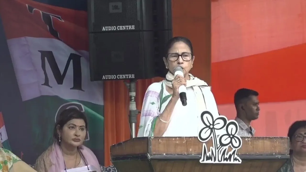 Mamata Banerjee, Abhishek Banerjee, Mamata Banerjee protest, Mamata Banerjee rally, kolkata, bengali migrants, Mamata to lead protest, Mamata Banerjee on migrant issue, migrant issue Odisha, targeting of Bengali migrants,বাঙালি বিদ্বেষের অভিযোগে পথে মমতা