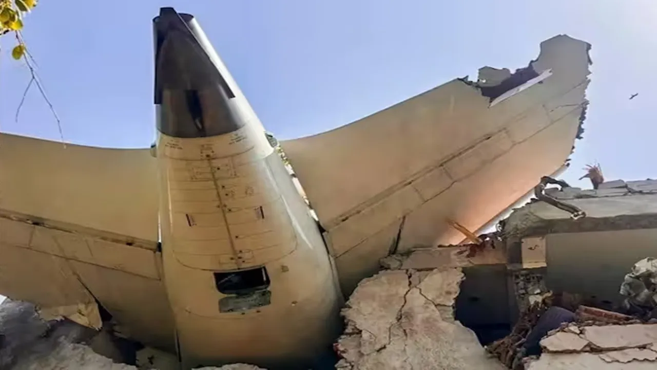 air india crash report"," air india pilots"," air india pilots crashed"," air india Ahmedabad crash"," air india crash news