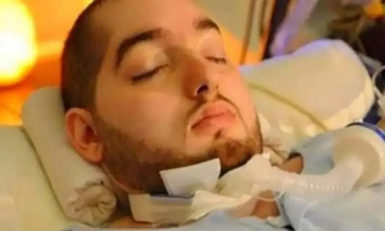 Saudi Arabia Sleeping Prince Died, Sleeping Prince, Al Waleed bin Khalid, Saudi prince coma, 20 years in coma, Saudi royal family, Saudi prince death, Prince Khalid bin Talal, coma survival, international news, viral story, ventilator life support, emotional tribute, father’s hope, Saudi Arabia news, #SleepingPrince, coma recovery, tragic end, inspirational story, brain injury, sleeping for 20 years