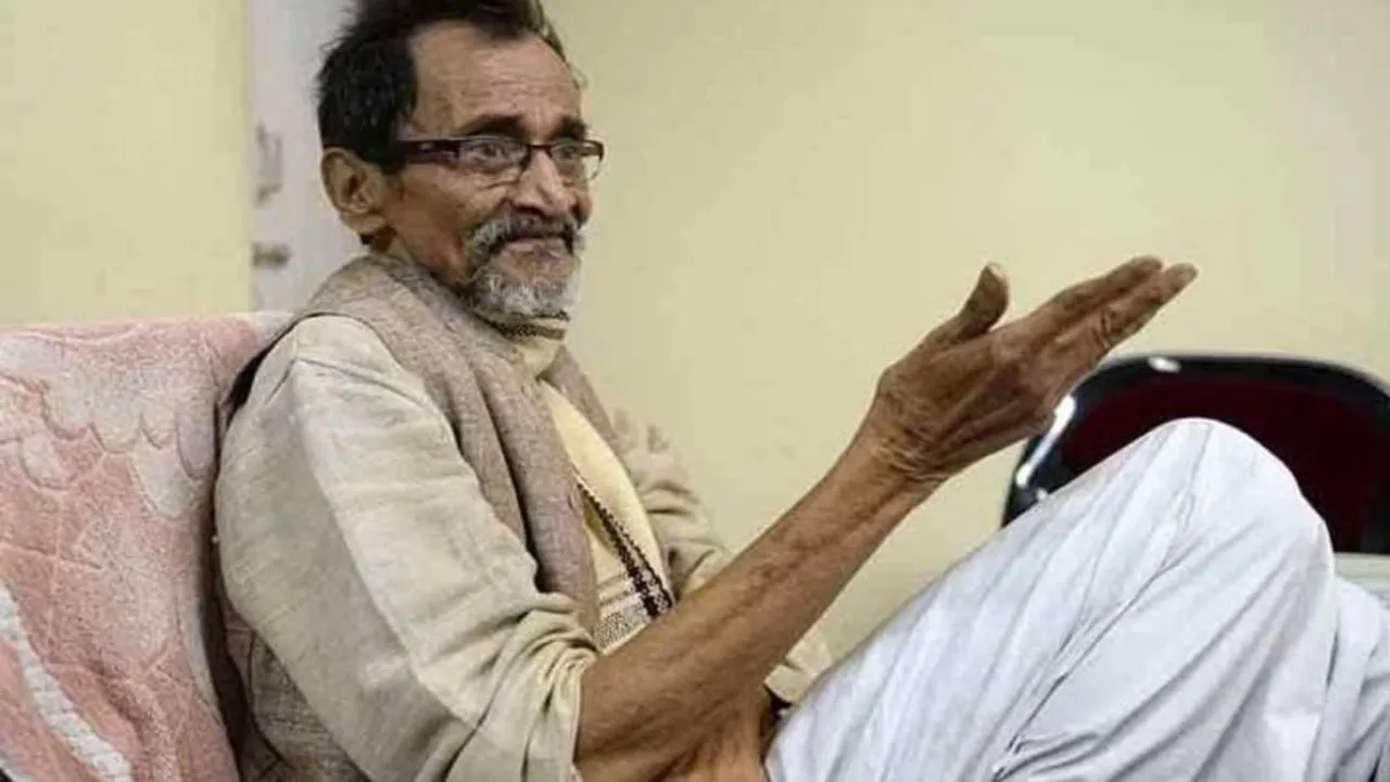 Azizul Haque death, veteran Naxal leader passed away, Naxalbari movement, CPI (ML), Charu Mazumdar, Mamata Banerjee condolence, APDR, Salt Lake AMRI Hospital, political leader dies, Bengal politics mourning, Azizul Haque biography