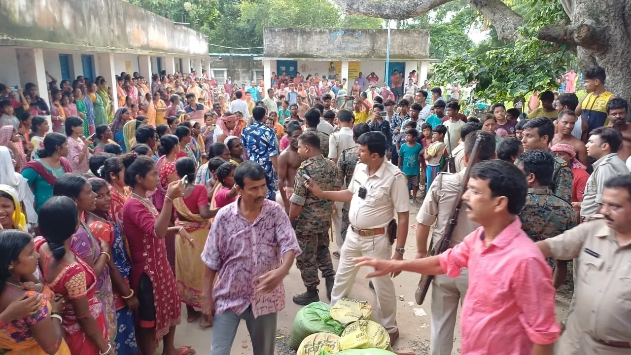Bhatar school molestation case, West Bengal teacher accused, girl student complaint, East Bardhaman school protest, teacher misconduct, teacher locked in room, police lathicharge, student safety issue, Narayanpur High School, Bengal school controversy