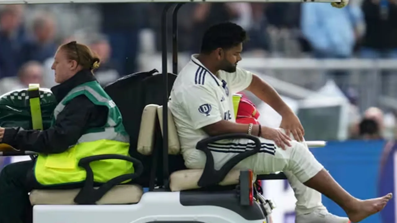 Rishabh Pant Injury: টিম ইন্ডিয়ার চিন্তা বাড়াল প্রথম ইনিংসে ঋষভ পন্থের চোট