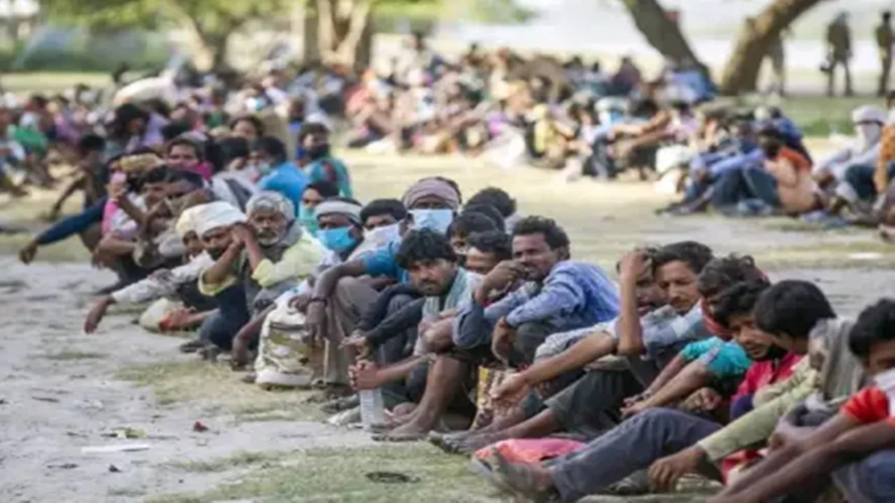 West Bengal Police migrant worker helpline,special WhatsApp helpline 9147727666,Bengali speaking migrant harassment support,migrant worker detained interstate release assistance,West Bengal Police coordinate release workers,Najmul Sardar Gurugram detention release,migrant worker rights helpline Bengal Police,পরিযায়ী শ্রমিক হেল্পলাইন  ,পশ্চিমবঙ্গ পুলিশ হোয়াটসঅ্যাপ নম্বর,  শ্রমিক হয়রানি সহায়তা  ,অন্যান্য রাজ্যে আটক পরিযায়ী,  পুলিশি হয়রানির অভিযোগ,  হেল্পলাইন 9147727666,  রাজ্য পুলিশ সমন্বয় সহায়তা  ,Bongaon শ্রমিক রিলিজ ঘটনা