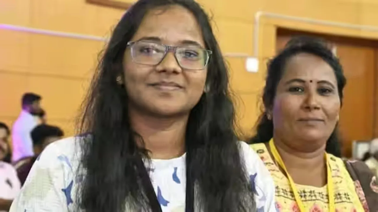 NEET mother daughter success, Amuthavalli Suzana NEET, 49-year-old woman clears NEET, NEET inspirational story, Tamil Nadu NEET success, mother daughter MBBS journey, Chennai NEET news, housewife clears NEET, NEET motivation story, NEET success story 2025