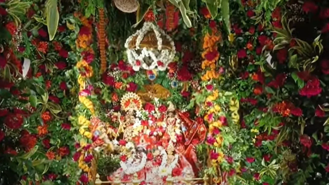 Jhulan Yatra 2025.jpg 4