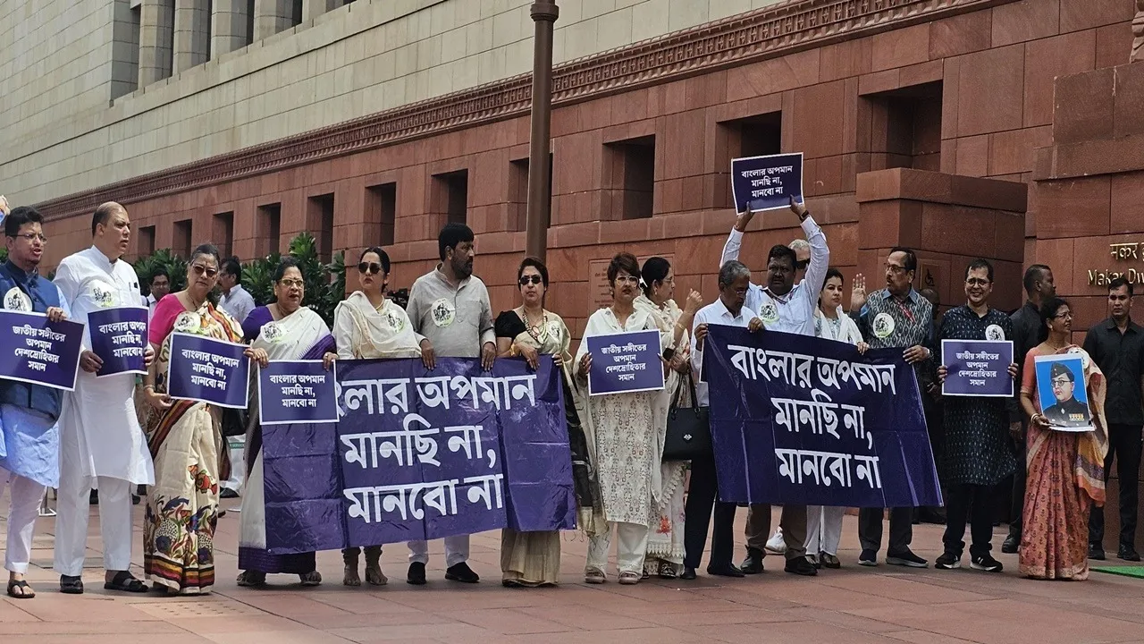 tmc protest,sir,election commission,west bengal news today,bengali news today,তৃণমূলের বিক্ষোভ