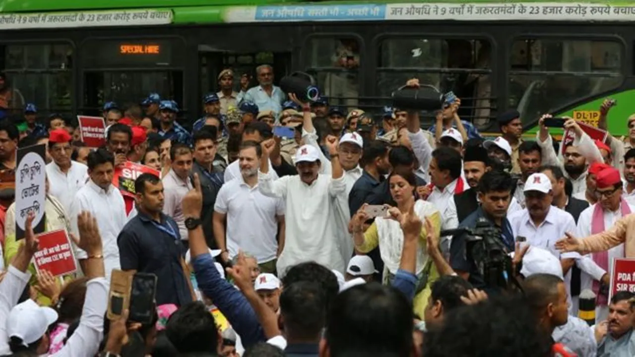 Delhi EC protest SIR August 11 India bloc leaders detained,১১ আগস্ট দিল্লিতে নির্বাচন কমিশন ঘেরাও এসআইআর ইন্ডিয়া জোটের নেতা গ্রেফতার, SIR protest Delhi Mitali Bag fainted,এসআইআর প্রতিবাদ দিল্লি মিতালী বাগ অসুস্থ হওয়া ,Mahua Moitra protest SIR health Delhi,মহুয়া মৈত্র এসআইআর প্রতিবাদ অসুস্থতা দিল্লি