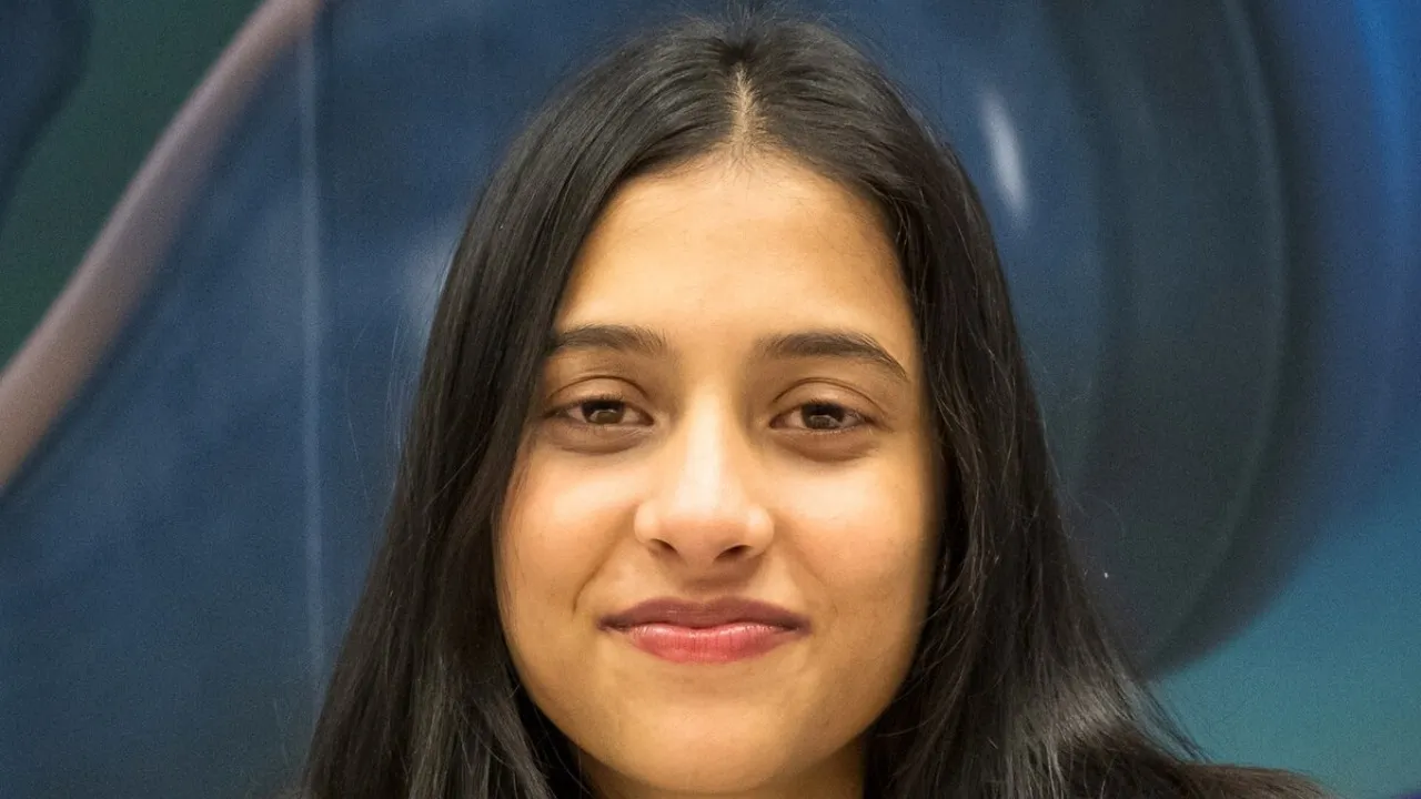 Divya Deshmukh (1)