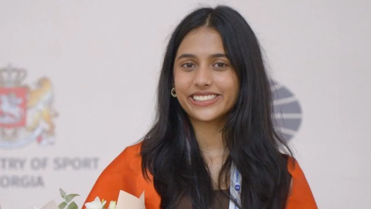 Divya Deshmukh (2)