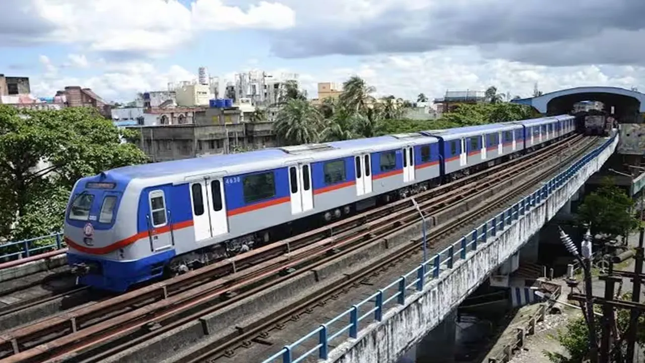 Kolkata Metro,  9 lakh additional commuters,  Metro inauguration  ,Prime Minister Narendra Modi  ,new metro lines,  Green Line,  Yellow Line  ,Orange Line,  metro passenger services  ,city connectivity,কলকাতা মেট্রো  ,৯ লক্ষ অতিরিক্ত যাত্রী,  মেট্রো উদ্বোধন  ,প্রধানমন্ত্রী নরেন্দ্র মোদী,নতুন মেট্রো লাইন  ,গ্রিন লাইন,  ইয়েলো লাইন  ,অরেঞ্জ লাইন,  মেট্রো যাত্রী পরিষেবা  ,শহরের যোগাযোগ