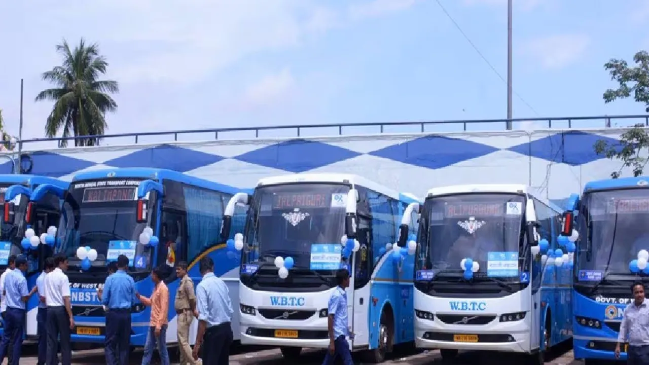 Puja shopping special buses  ,State-run festive shopping transport,  Transport Minister announcement puja buses,  West Bengal Puja bus services , Government special buses for festival shopping,২৭ আগস্ট ২০২৫ পুজো শপিং বিশেষ বাস,  পুজো কেনাকাটার জন্য সরকারি বাস  ,পরিবহণমন্ত্রী পুজো বাস ঘোষণা  ,পশ্চিমবঙ্গ বিশেষ পুজো বাস সেবা,  উৎসব কেনাকাটার জন্য শপিং স্পেশাল বাস