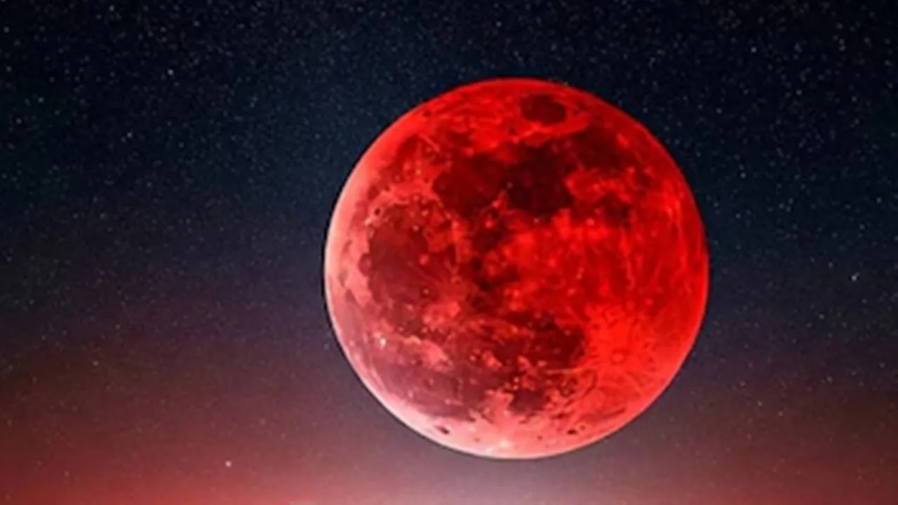 Total lunar eclipse