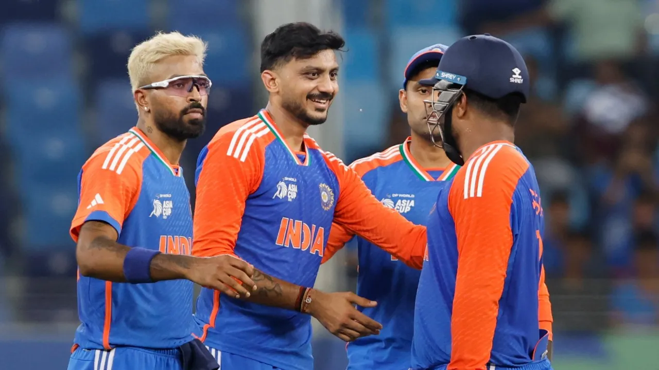 Indian Cricket Team (15)