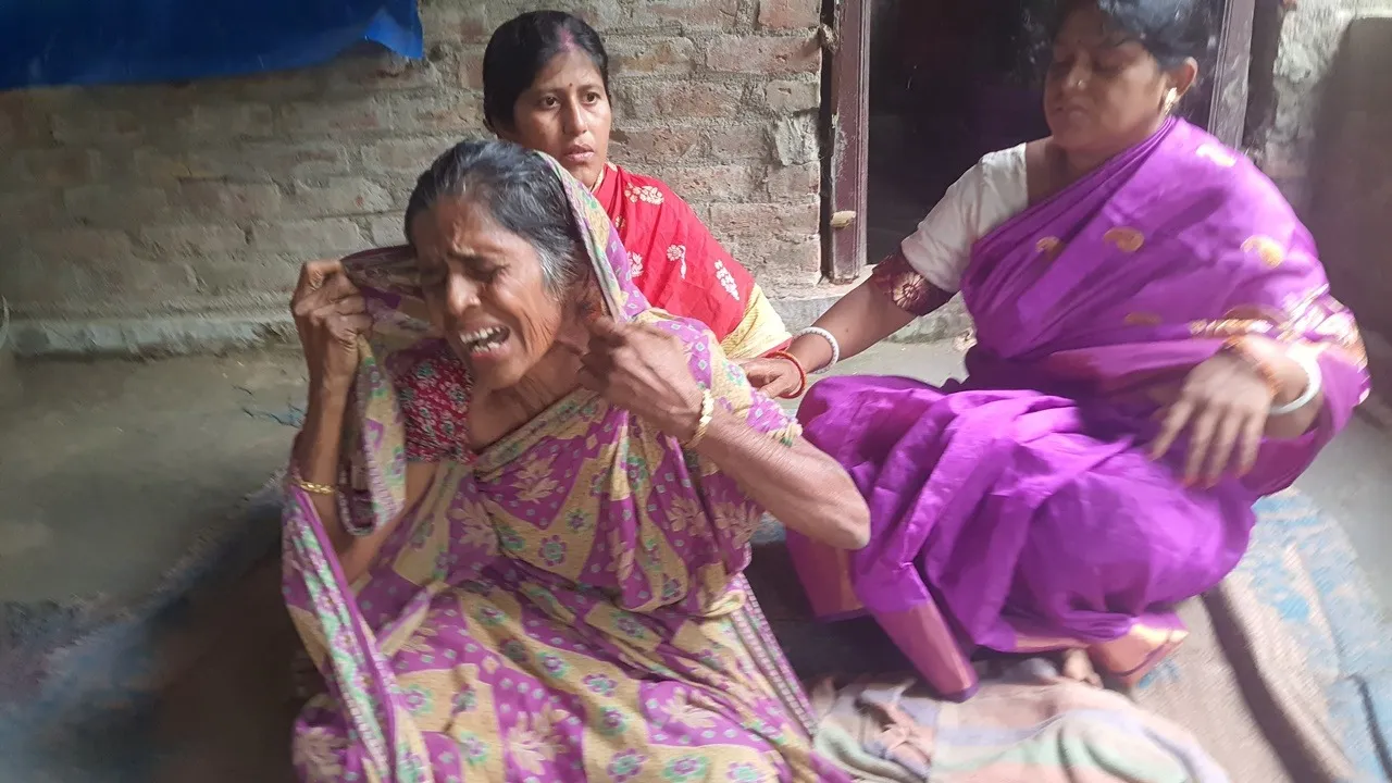 Basirhat brick injury youth death,  Minor brick assault Basirhat  ,Youth killed by minor with brick Basirhat,  Basirhat violence youth death news  ,Brick attack Basirhat local news,বসিরহাটে ইট দিয়ে আঘাত যুবকের মৃত্যু,  নাবালকের ইটের আঘাত বসিরহাট,  বসিরহাট ঘটনা যুবকের মৃত্যু,  ইট মারা নাবালক বসিরহাট সংবাদ  ,বসিরহাটে ঝগড়ার কথা যুবকের মৃত্যু