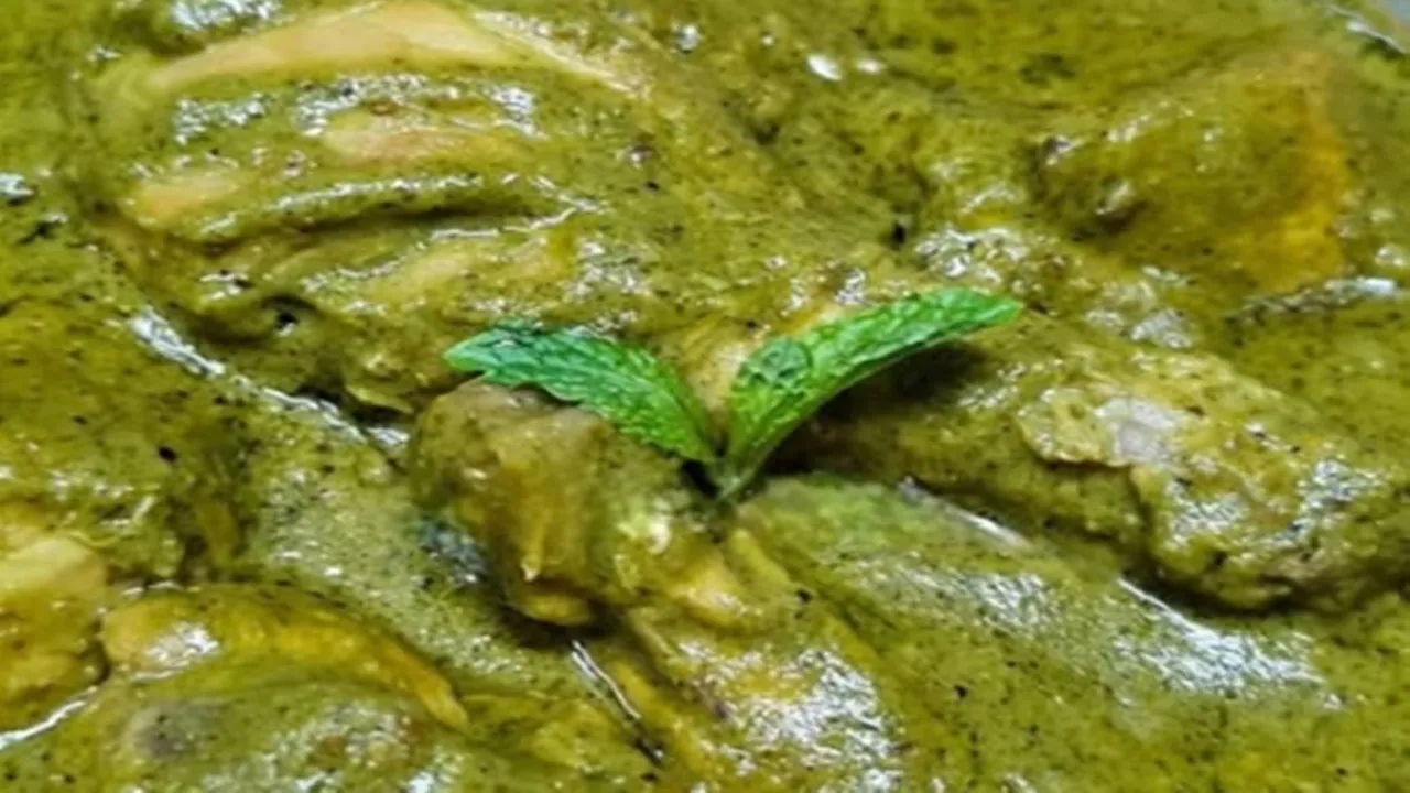 Hyderabadi Green Chicken