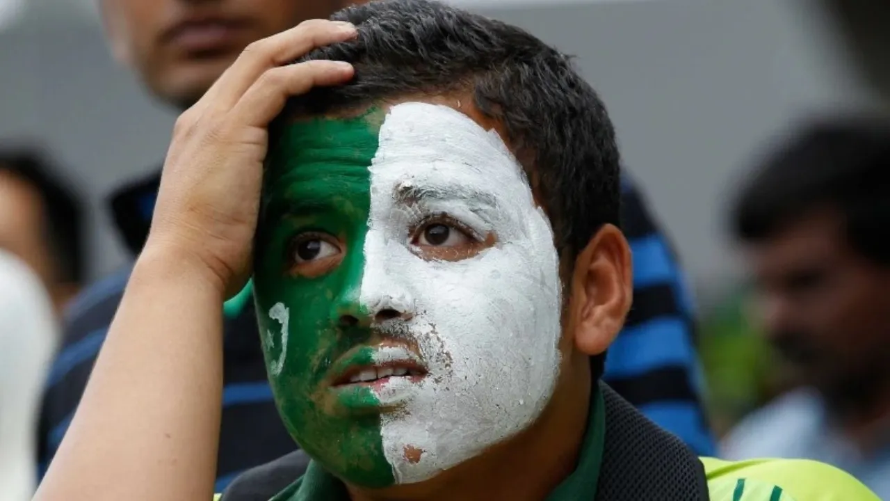 Pakistani cricket Fan