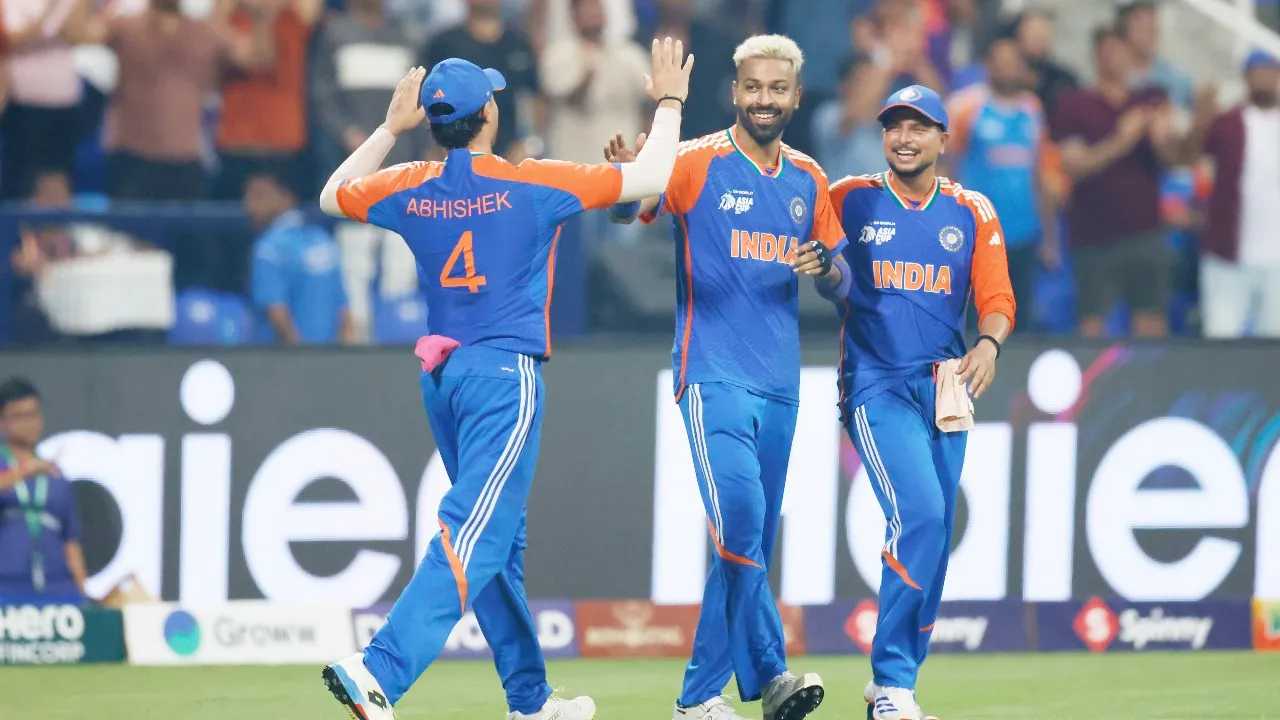 Indian Cricket Team (7)