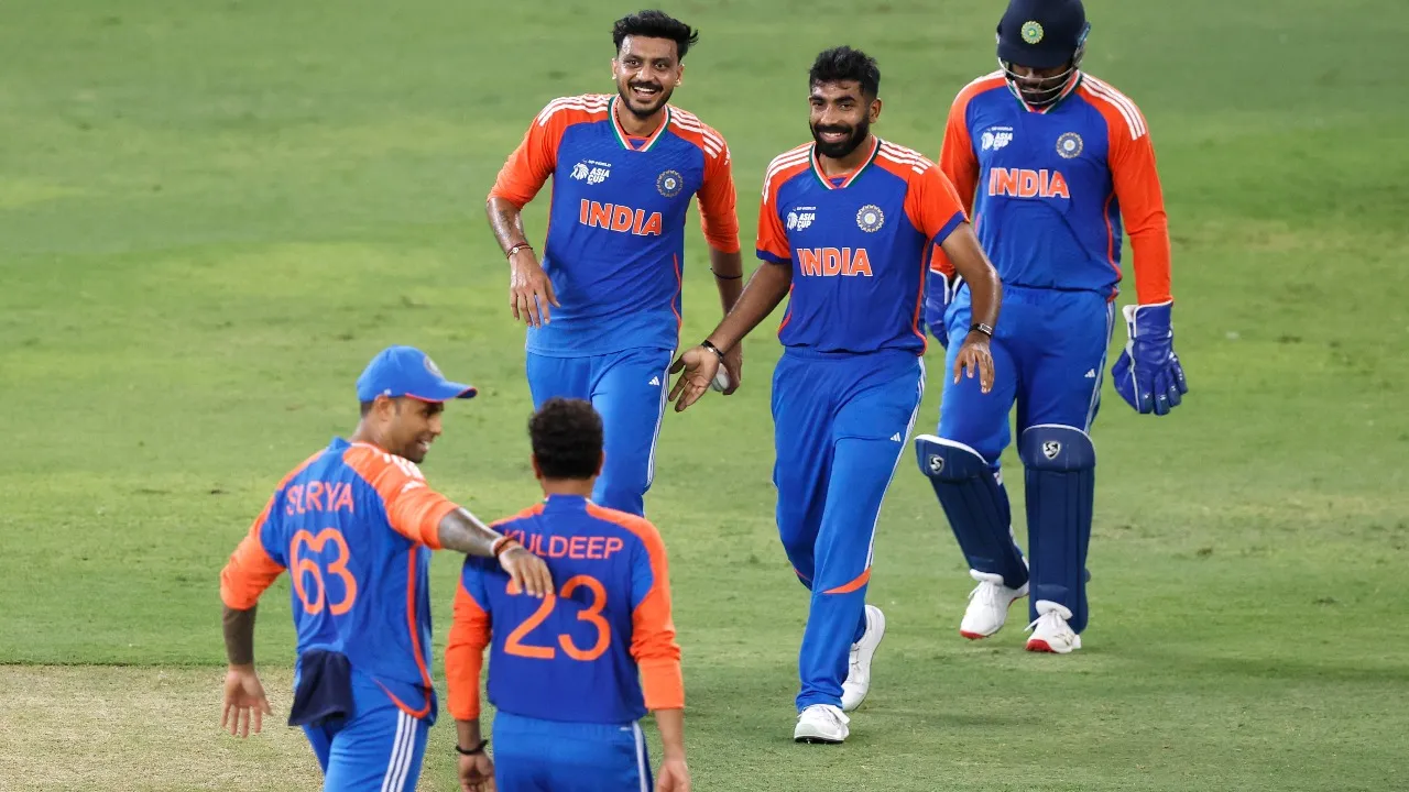 Indian Cricket Team (8)