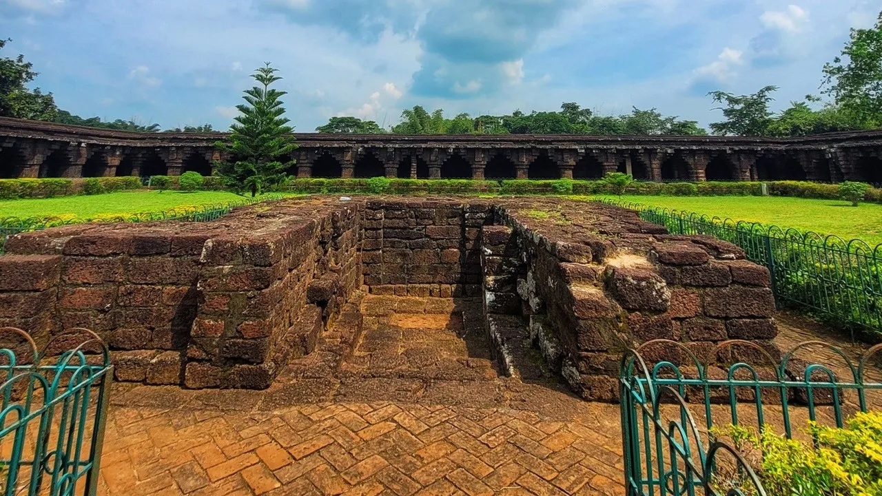 Kurumbera Fort 6