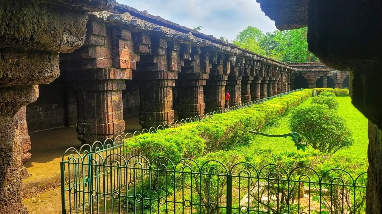 Kurumbera Fort 8