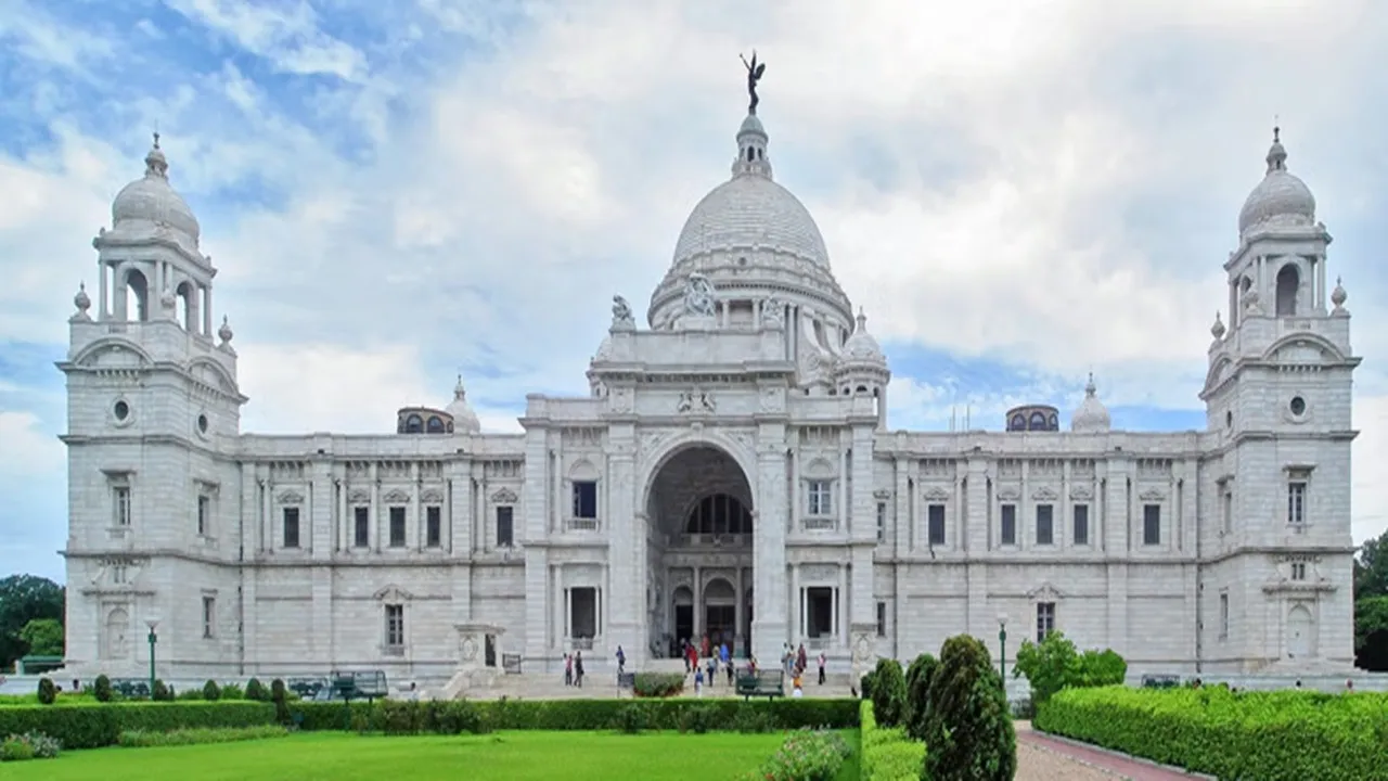 Kolkata  ,India’s safest city  ,NCRB 2023,  lowest crime rate  ,cognisable offences  ,major Indian cities,  crime statistics,  safety ranking,  metropolitan safety,  crime per lakh,কলকাতা নিরাপদ শহর,  এনসিআরবি রিপোর্ট ২০২৩  ,অপরাধ হ্রাস কলকাতা  ,প্রতি লক্ষ জনসংখ্যায় অপরাধ,  মহিলাদের বিরুদ্ধে অপরাধ,  কগনিজেবল অপরাধ,  দেশসেরা নিরাপত্তা নগরী  ,তিলোত্তমা মহানগরী  ,অপরাধ প্রবণতা  ,কলকাতা পুলিশের ভূমিকা,  শহর নিরাপত্তা র‍্যাংকিং  ,NCRB তথ্য,  শহর vs শহর তুলনা,  প্রধানমন্ত্রী / রাজ্য সরকারের কার্যক্রম,  জন-নিরাপত্তা