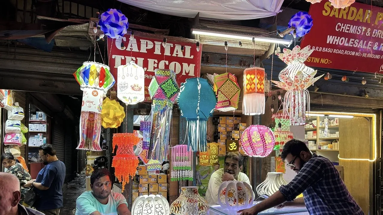 Ezra St Light Market 4