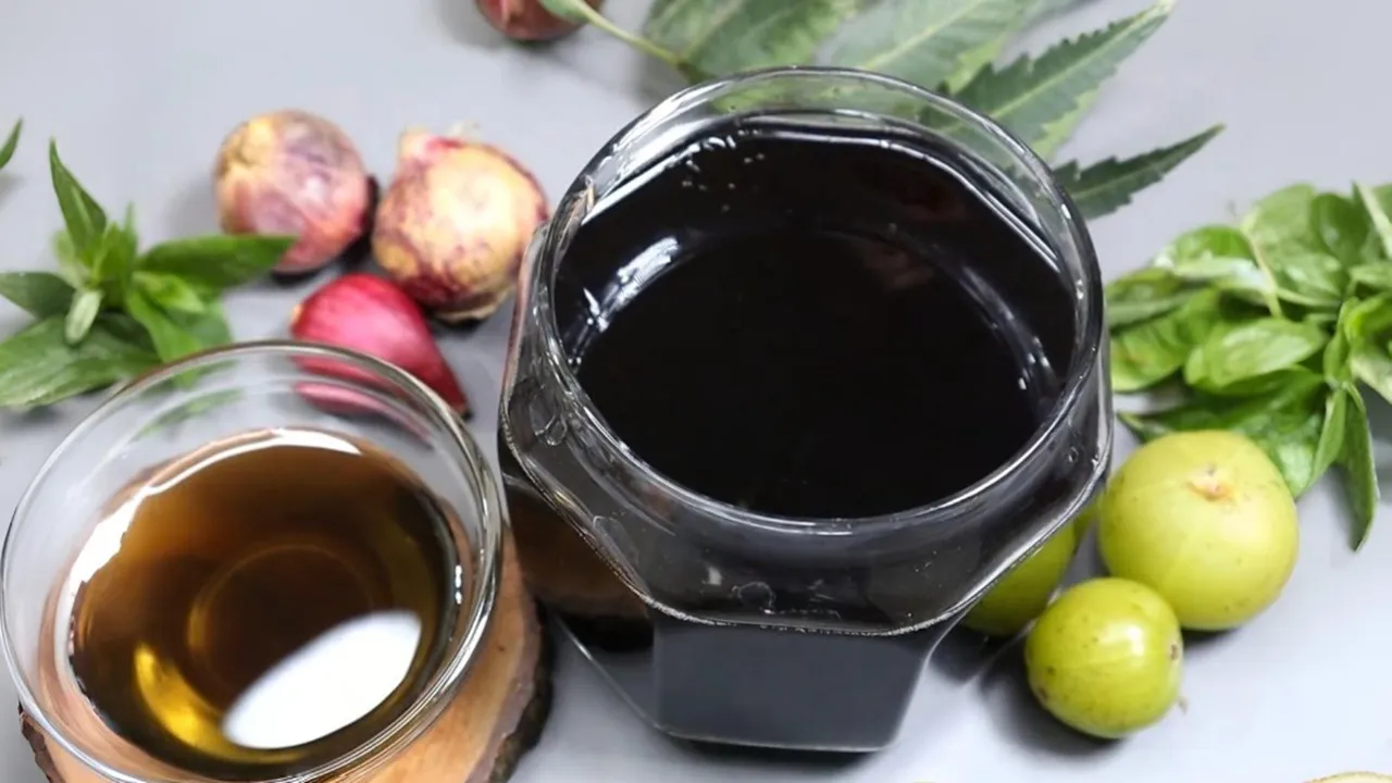 Herbal Hair Oil 4