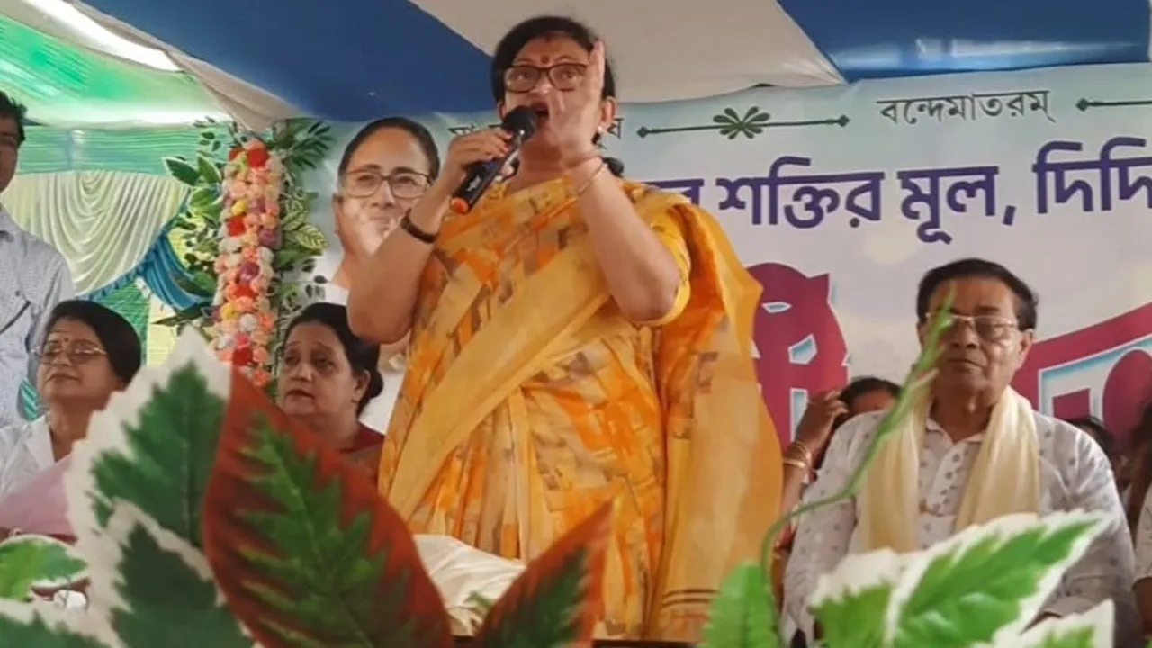 Chandrima Bhattacharya, SIR issue, voter list controversy, Dhubulia women conference, বৈধ ভোটার, ভোটার তালিকা সংশোধন, নির্বাচন কমিশন, তৃণমূল কংগ্রেস, কেন্দ্র-বিপক্ষ আক্রমণ, মমতা বন্দ্যোপাধ্যায়, মহিলা ভোটার, পশ্চিমবঙ্গ রাজনীতি, BJP বিরোধী মন্তব্য