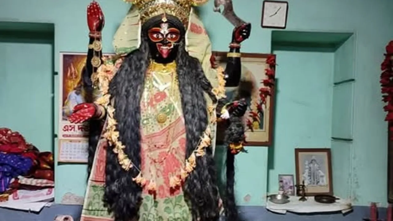 Kali Puja: Forms of Kali: কালী কতরকমের?