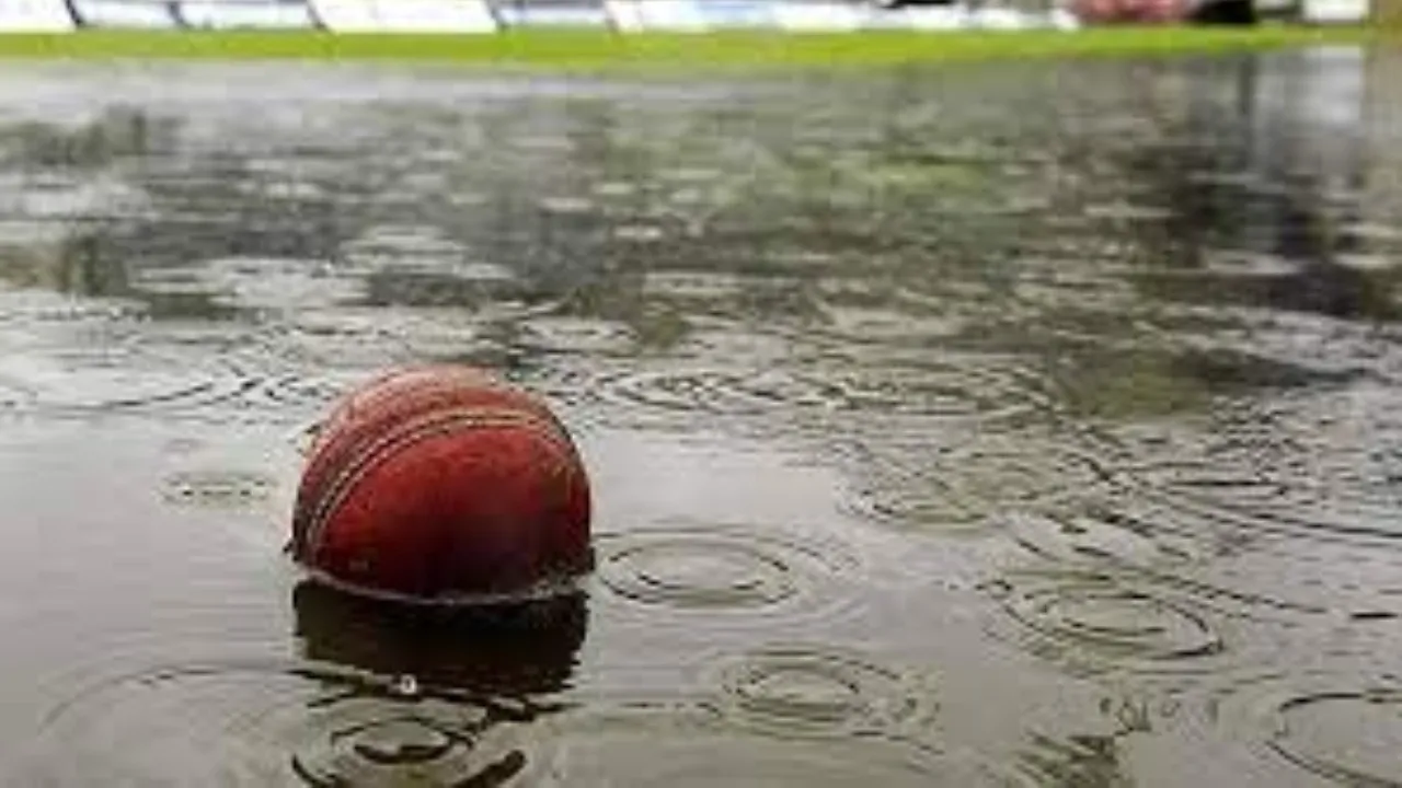Rain in Cricket Ground (4)