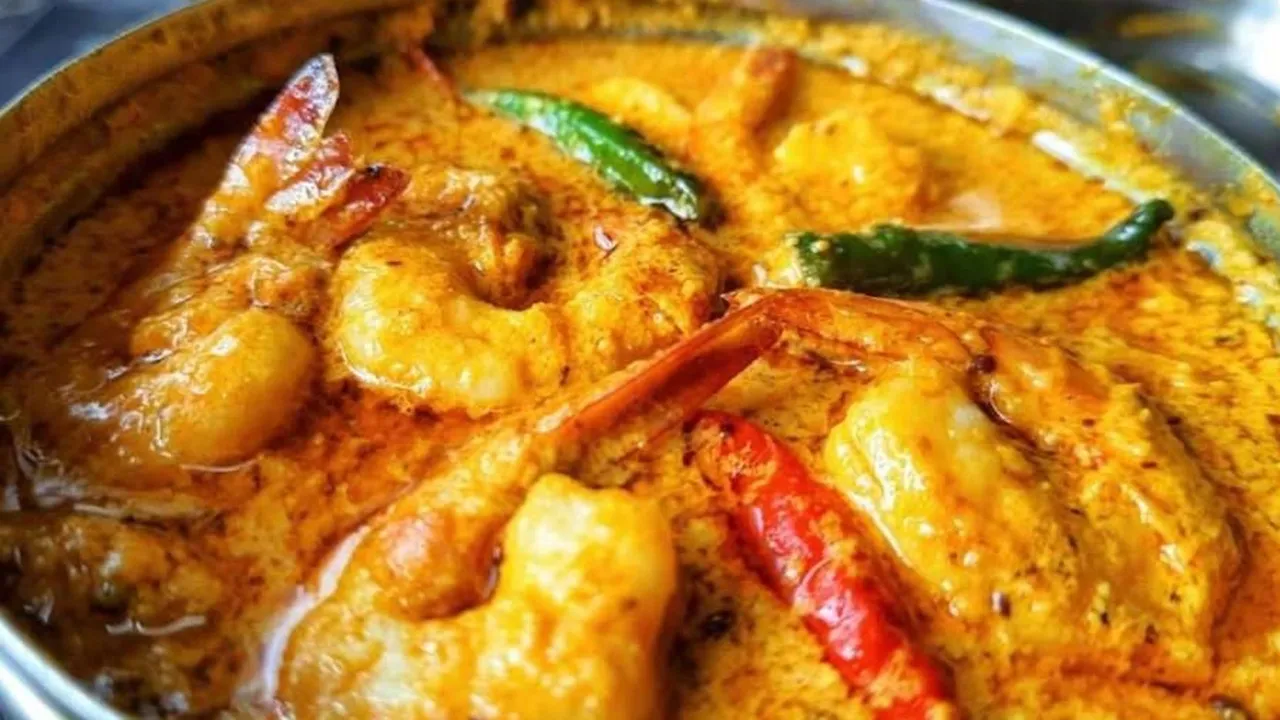 Prawn Bhapa Recipe: চিংড়ি ভাপা।