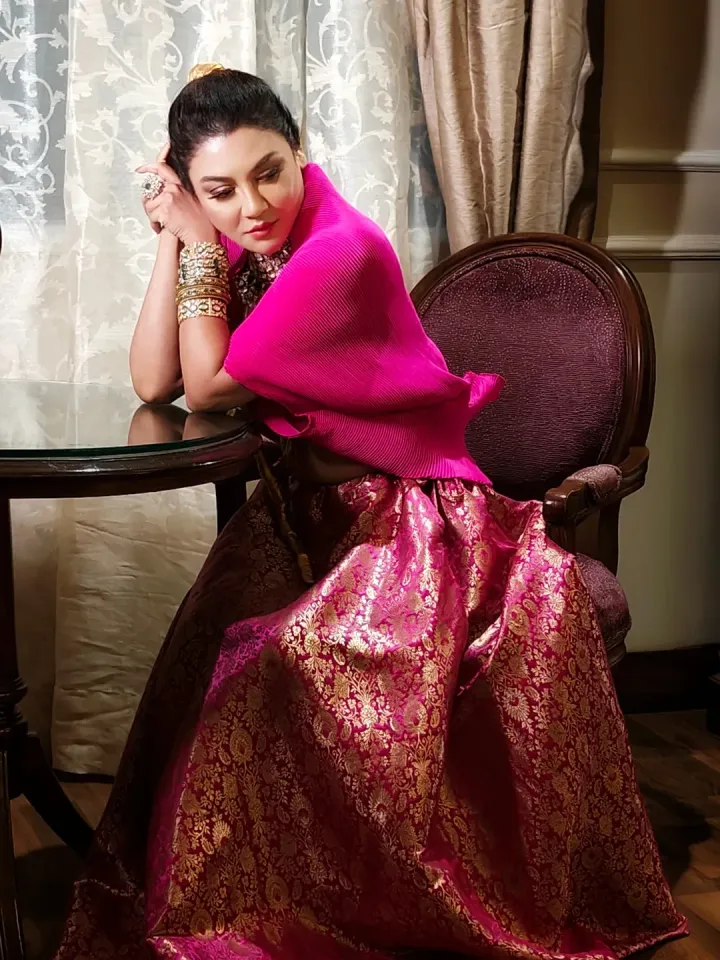 তুই কেনে এলি সরোবরে বেহুলা সুন্দরী।