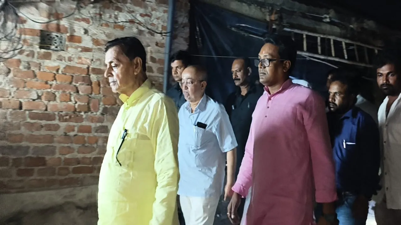 বিমল সাঁতরা, Bimal Santara death, এসআইআর আতঙ্ক, Special Intensive Revision, পূর্ব বর্ধমান, জামালপুর, তৃণমূল কংগ্রেস, অলক মাঝি, অভিষেক বন্দ্যোপাধ্যায়, স্বপন দেবনাথ, রবীন্দ্রনাথ চট্টোপাধ্যায়, সিপিএম, বিজেপি, মৃত্যুঞ্জয় চন্দ্র, সমর হাজরা, তামিলনাড়ু পুলিশ, Orathanadu PS, তামিলনাড়ু দুর্ঘটনা, রাজনৈতিক বিতর্ক, West Bengal politics, Bengal political news, voter list revision, Kolkata breaking news, West Bengal news live, Bengal headlines 2025