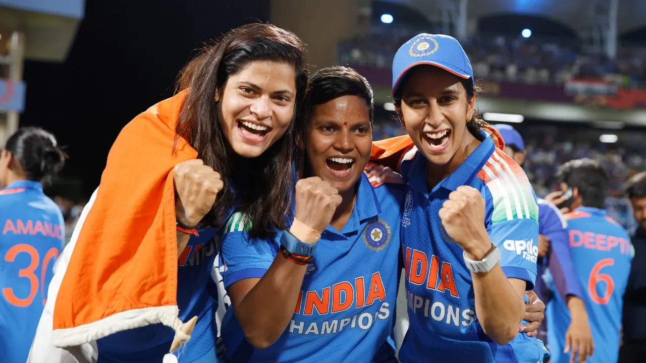 Indian Women Cricket Team (13)