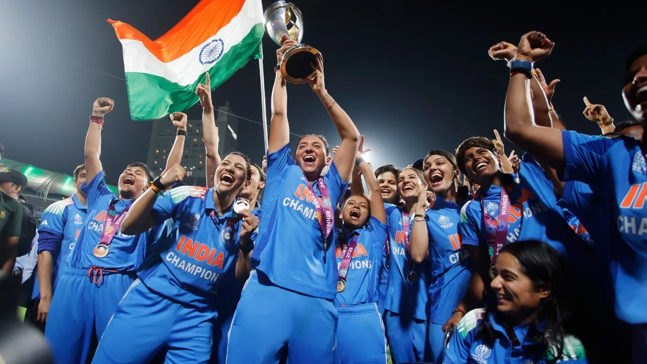 Indian Women Cricket Team (14)