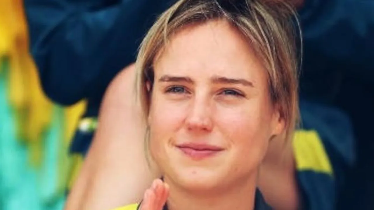 Ellyse Perry (2)
