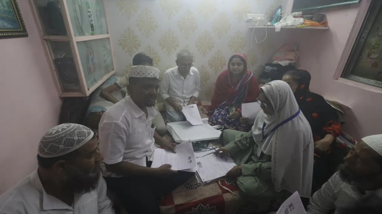 West Bengal SIR 2025, Special Intensive Revision, Voter List Update, Election Commission, BLO work, voter registration, voter verification, Bengal leads SIR, Indian election 2025, voter list correction,পশ্চিমবঙ্গ এসআইআর ২০২৫, ভোটার তালিকা সংশোধন, বিশেষ নিবিড় সমীক্ষা, নির্বাচন কমিশন, ভোটার তালিকা আপডেট, ব্লো কর্মী, কেন্দ্রীয় নির্বাচন কমিশন, ভোটার যাচাই, বাংলায় ভোটার তালিকা, এসআইআর অভিযানে বাংলা এগিয়ে