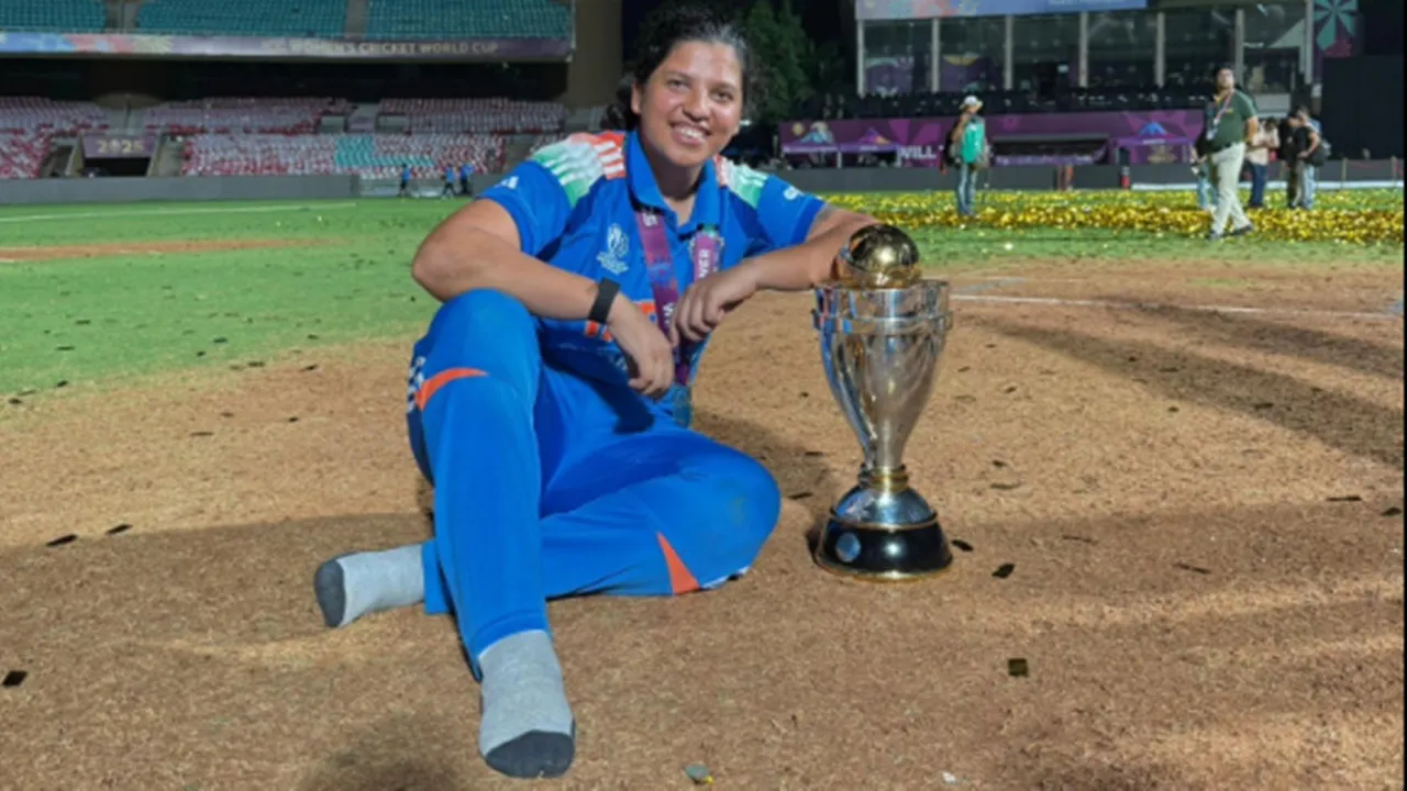 Richa Ghosh: রিচা ঘোষ।