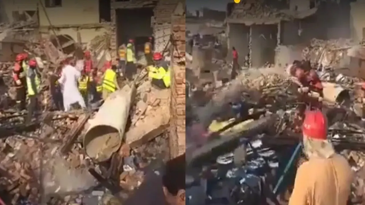 Pakistan boiler blast, Faisalabad factory explosion, Lahore news, Pakistan accident, chemical factory blast, boiler explosion deaths, rescue operation Pakistan, Punjab province blast, পাকিস্তান বিস্ফোরণ, ফয়সালাবাদ কারখানা বিস্ফোরণ, লাহৌর সংবাদ, বয়লার ব্লাস্ট, কারখানা দুর্ঘটনা, পাঞ্জাব প্রদেশ খবর, উদ্ধারকাজ পাকিস্তান